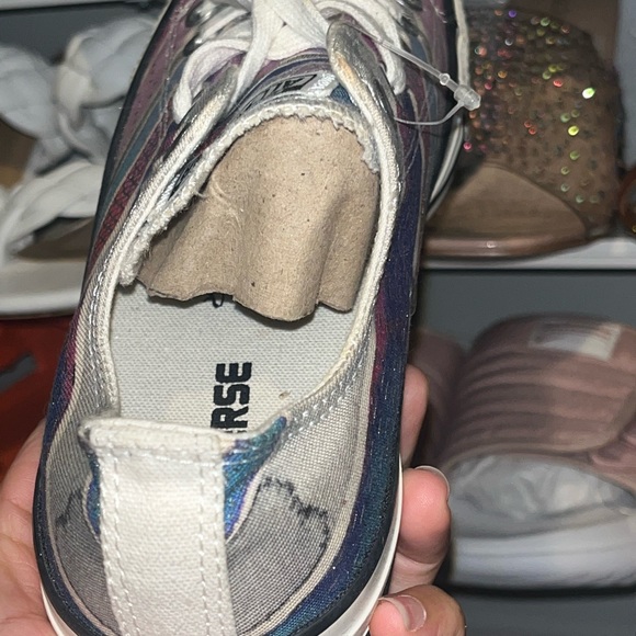 UPDATE******SOLD!!!!    Special edition “Converses” w/Metallic colors - Picture 5 of 8